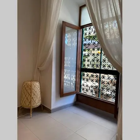 Janelas Verdes 37 * Faro